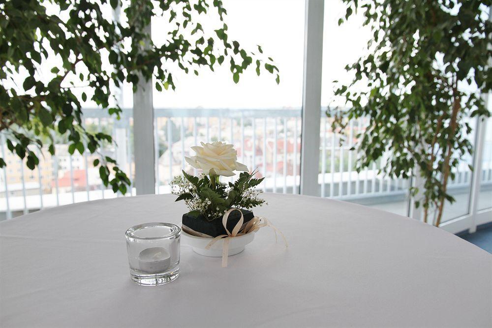 Park Flora Hotel 4*