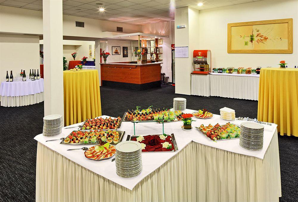 Park Flora Hotel