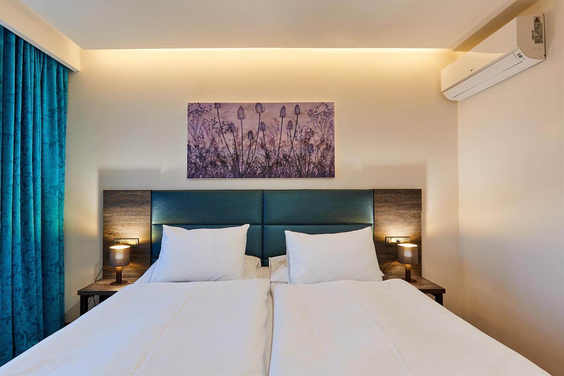 Park Flora Hotel 4*